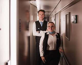 Unser Nachtzug Personal steht Ihnen jederzeit zur Hilfe bereit.